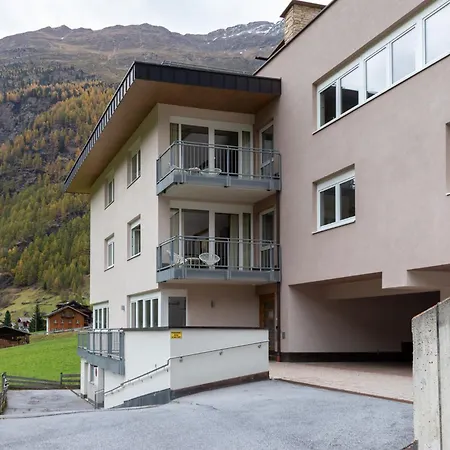International House Studio-apartment Zw 6 *